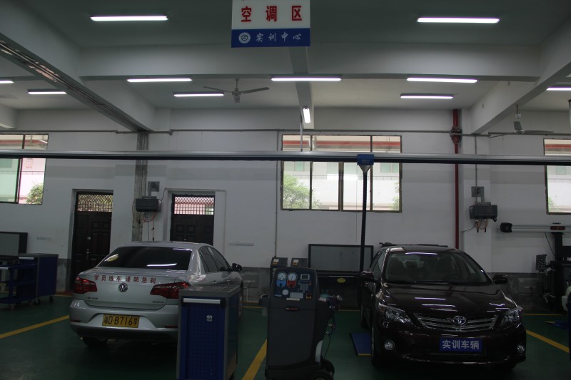 汽車空調實訓區域