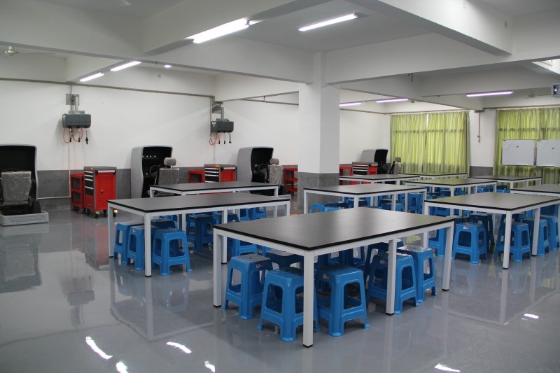 汽車模擬駕駛一體化實訓室