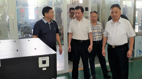 市人大領導蒞臨衡陽技師學院調研