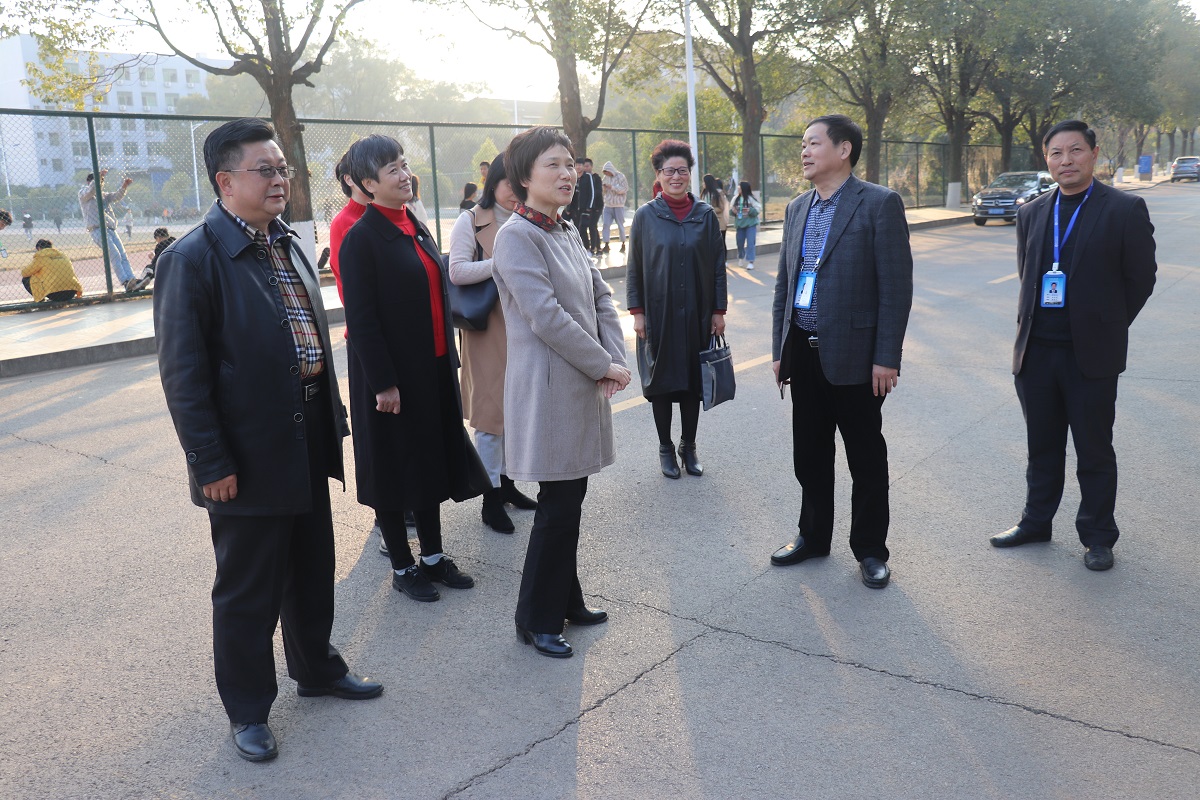 省總工會考察組蒞臨學院考察調研