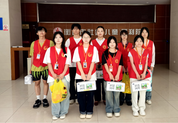 信息工程學院團總支赴市社會福利院開展志愿服務行動