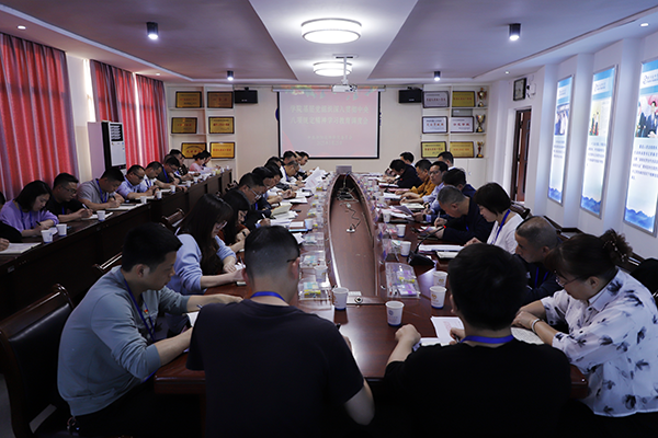 學院召開基層黨組織深入貫徹中央八項規定精神學習教育調度會