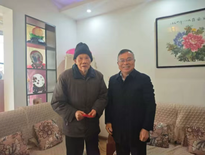 新春送溫暖 關(guān)愛暖人心——學(xué)院領(lǐng)導(dǎo)帶隊(duì)開展2026年春節(jié)前走訪慰問活動(dòng)